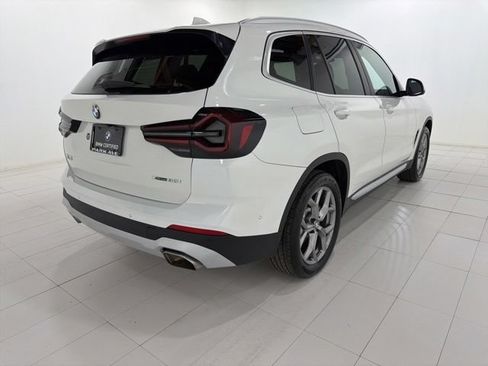 Used 2023 BMW X3 xDrive30i w/ Premium Package AWD/4WD image 4