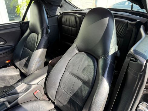 Used 2001 Porsche 911 Carrera image 34