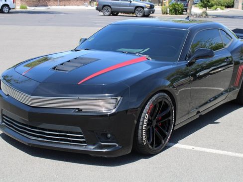 Used 2014 Chevrolet Camaro SS w/ SS Performance Package RWD image 46