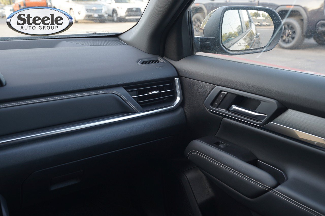 New 2027 GMC Terrain Elevation w/ Elevation Premium Package FWD image 8