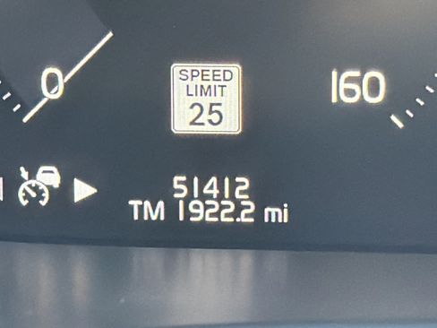 Used 2020 Volvo XC90 T5 Momentum image 36