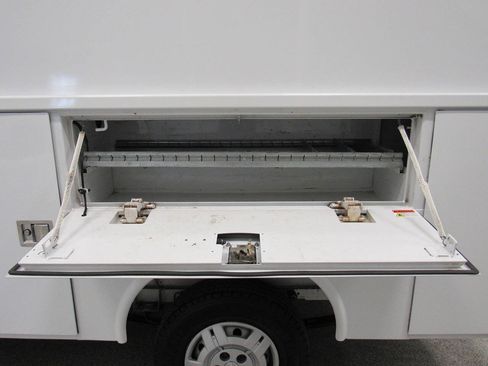 Used 2015 RAM ProMaster 2500 w/ Interior Convenience Group image 20