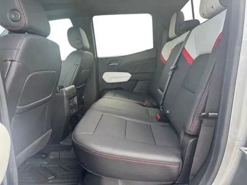 Used 2024 GMC Canyon AT4X w/ AT4X AEV Edition AWD/4WD image 17