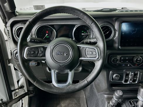 Used 2023 Jeep Wrangler Sahara w/ Cold Weather Group image 17