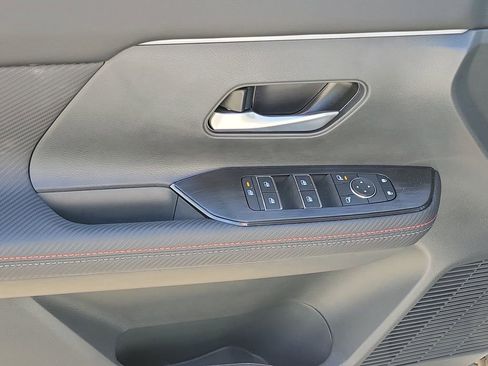 New 2026 Nissan Kicks SR image 21