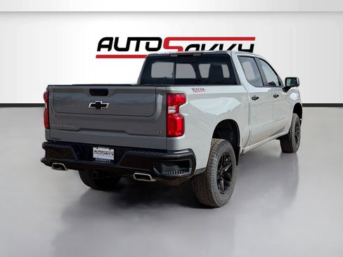 Used 2024 Chevrolet Silverado 1500 LT Trail Boss w/ Convenience Package II AWD/4WD image 7