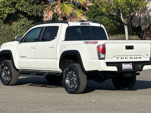 Used 2021 Toyota Tacoma TRD Off-Road image 5