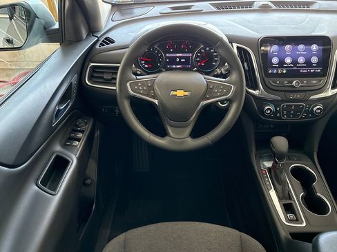 Used 2024 Chevrolet Equinox LT image 18