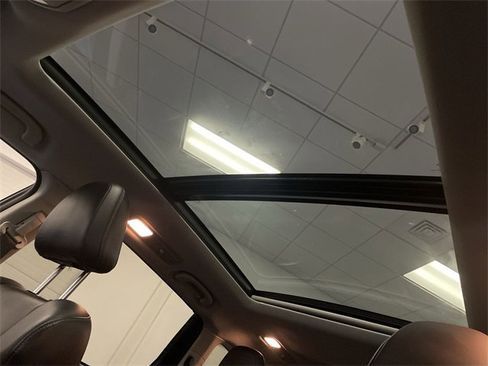 Used 2023 Subaru Ascent Limited w/ Technology Package image 22