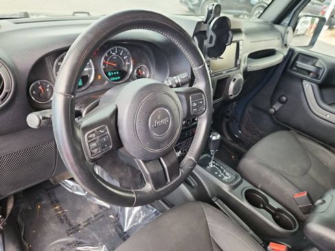 Used 2016 Jeep Wrangler Sport AWD/4WD image 9