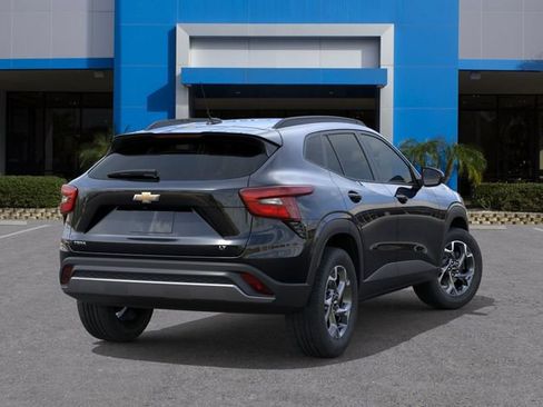 New 2026 Chevrolet Trax LT w/ LT Convenience Package FWD image 5