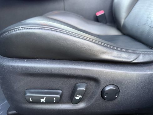 Used 2013 Lexus CT 200h image 18