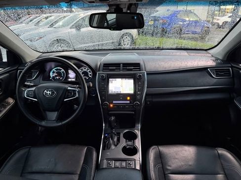 Used 2017 Toyota Camry XLE image 13
