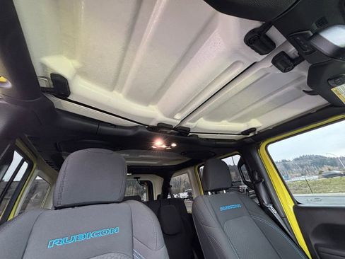 Used 2023 Jeep Wrangler Unlimited Rubicon 4xe w/ Cold Weather Group AWD/4WD image 29