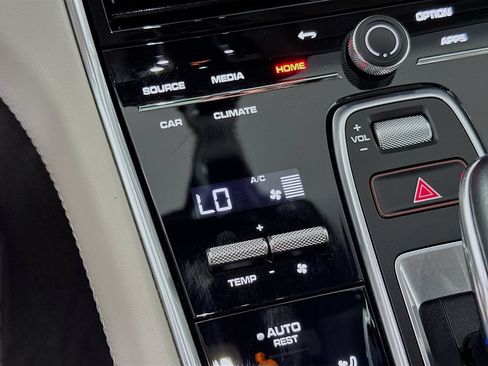 Certified 2023 Porsche Panamera 4S AWD/4WD image 18