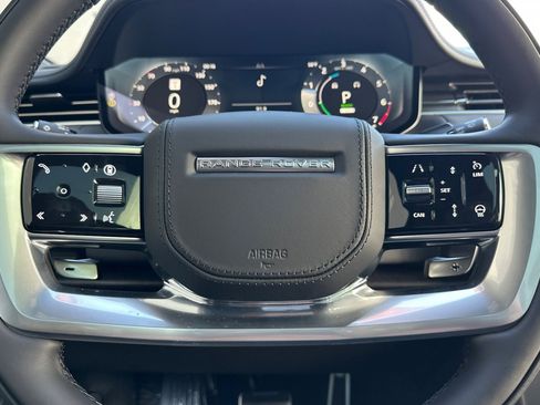 New 2026 Land Rover Range Rover SE image 17