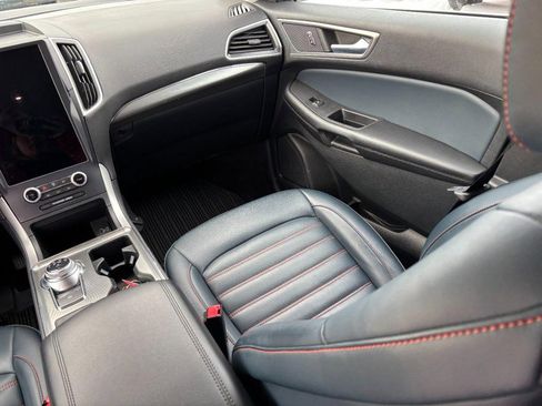 Used 2022 Ford Edge SEL w/ Sport Appearance Package image 15