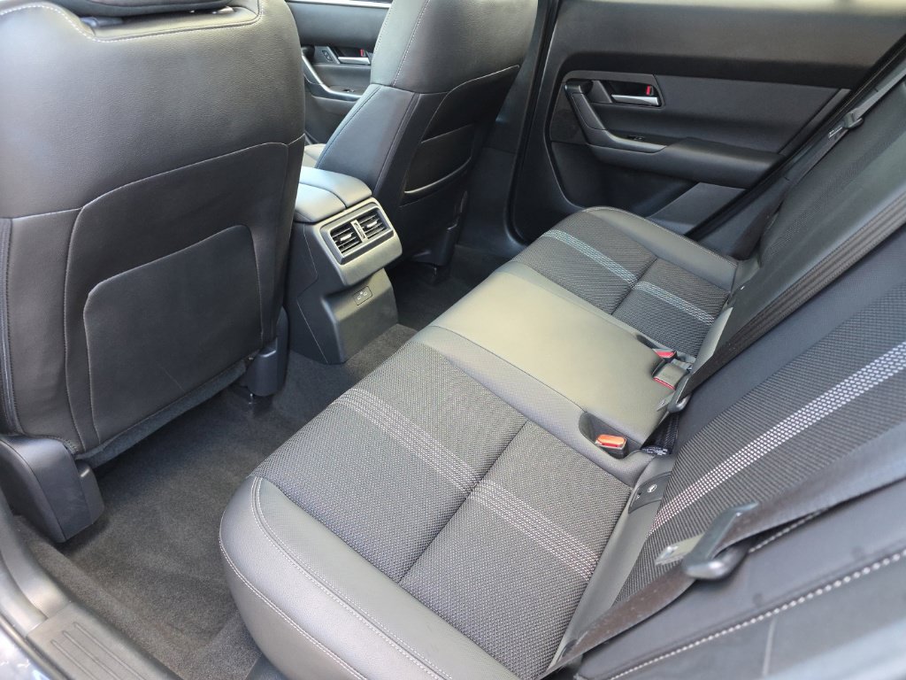 Used 2025 MAZDA CX-50 AWD 2.5 S w/ Premium Package image 14