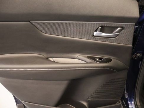Certified 2025 Nissan Murano SV AWD/4WD image 30