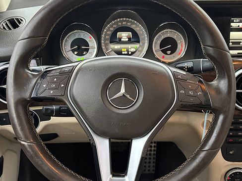 Used 2014 Mercedes-Benz GLK 350 4MATIC image 11