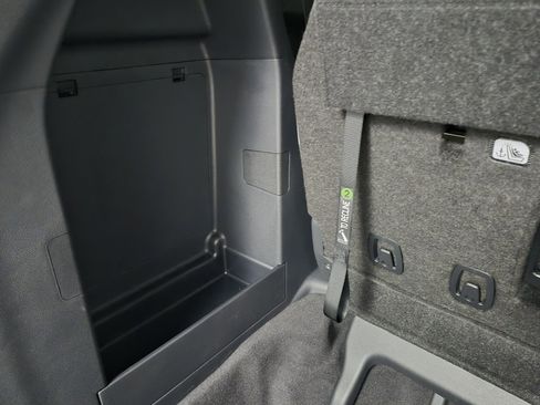 New 2026 Toyota Sienna XLE image 17