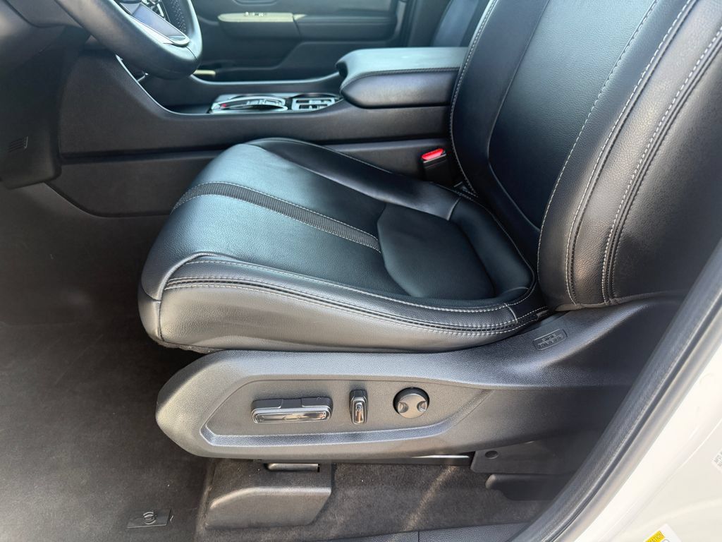 Certified 2024 Honda Pilot EX-L image 10