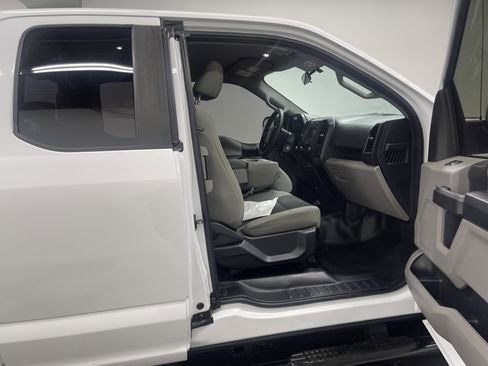 Used 2017 Ford F150 XL w/ Equipment Group 101A Mid image 18