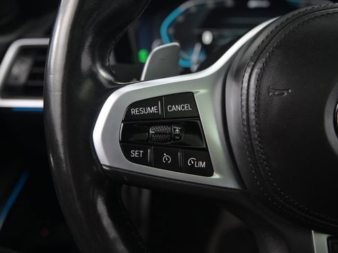 Used 2021 BMW 330e xDrive 330e xDrive Plug-In Hybrid w/ M Sport Package image 35