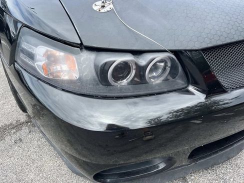 Used 2004 Ford Mustang GT RWD image 9