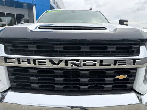 Used 2021 Chevrolet Silverado 2500 LT w/ Fleet Comfort Package AWD/4WD image 29