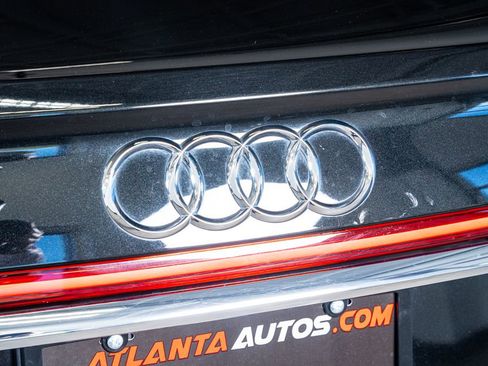 Used 2020 Audi S8 L image 26