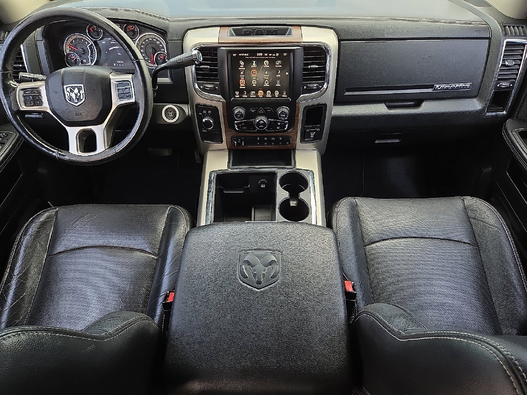 Used 2014 RAM 2500 Laramie w/ Black Appearance Group AWD/4WD image 9
