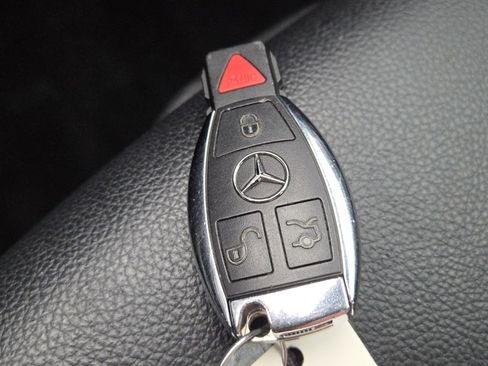 Used 2017 Mercedes-Benz GLA 250 GLA 250 image 30