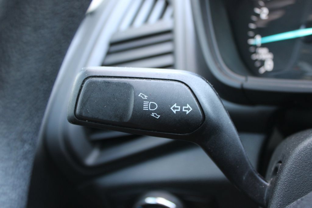 Used 2020 Ford EcoSport S FWD image 33