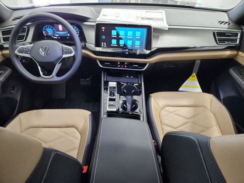 New 2026 Volkswagen Atlas Cross Sport SE FWD image 7
