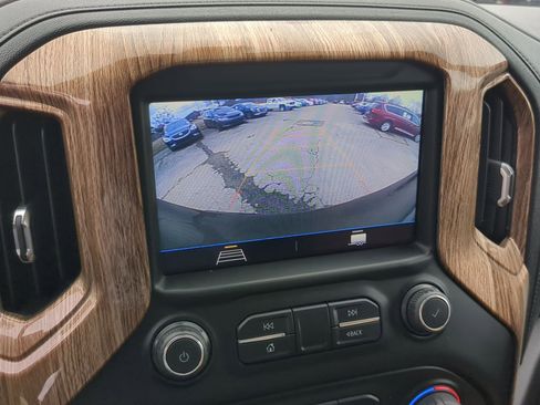 Used 2021 Chevrolet Silverado 1500 LT image 18