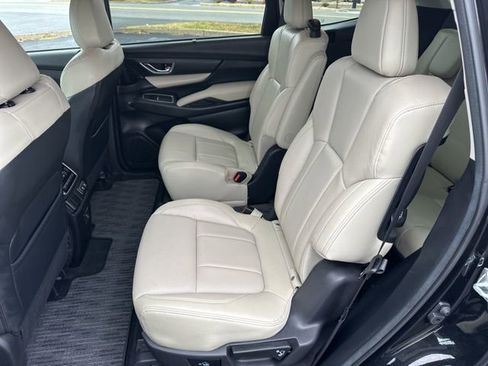 Used 2022 Subaru Ascent Limited image 27