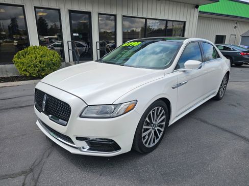 Used 2017 Lincoln Continental Select FWD image 2