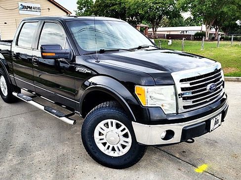 Used 2013 Ford F150 Lariat w/ Mid Equipment Group AWD/4WD image 4