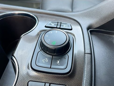 Used 2023 GMC Acadia AT4 w/ Technology Package image 21