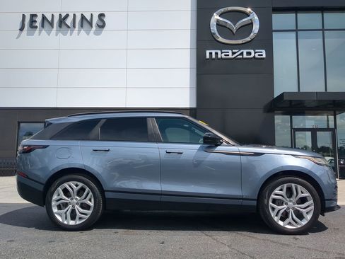 Used 2019 Land Rover Range Rover Velar R-Dynamic SE image 2