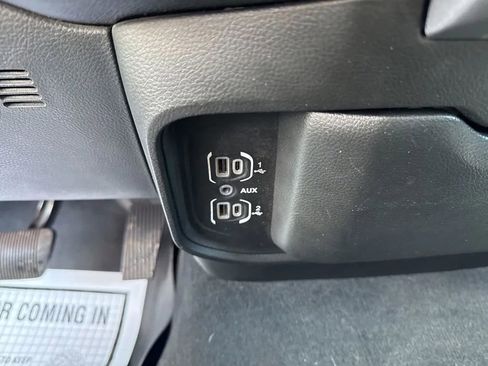 Used 2019 RAM 1500 Big Horn AWD/4WD image 25