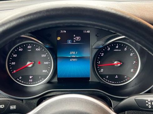 Used 2021 Mercedes-Benz GLC 300 4MATIC image 29