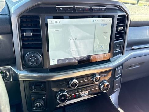 Used 2022 Ford F150 Lariat w/ Equipment Group 502A High image 28