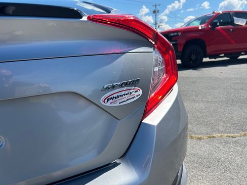 Used 2020 Honda Civic Sport image 13