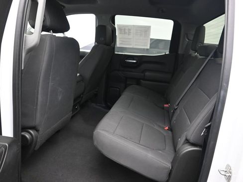 Used 2020 Chevrolet Silverado 1500 Custom w/ Custom Value Package AWD/4WD image 13