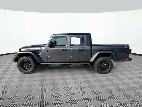 Used 2023 Jeep Gladiator Sport AWD/4WD image 9
