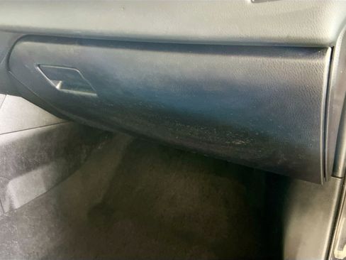 Used 2016 Toyota Corolla L image 34