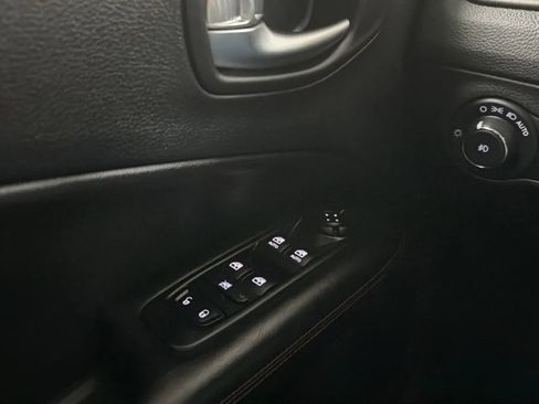 Used 2019 Jeep Compass Trailhawk AWD/4WD image 15