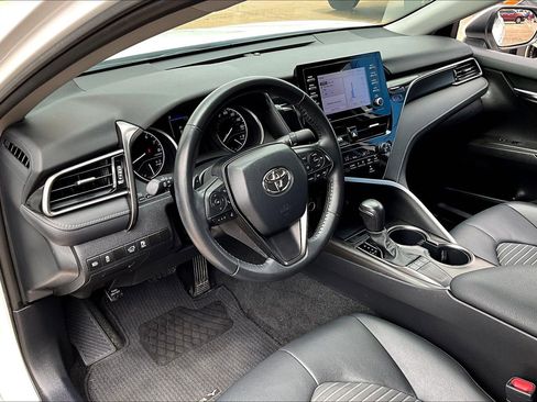 Used 2023 Toyota Camry SE image 13